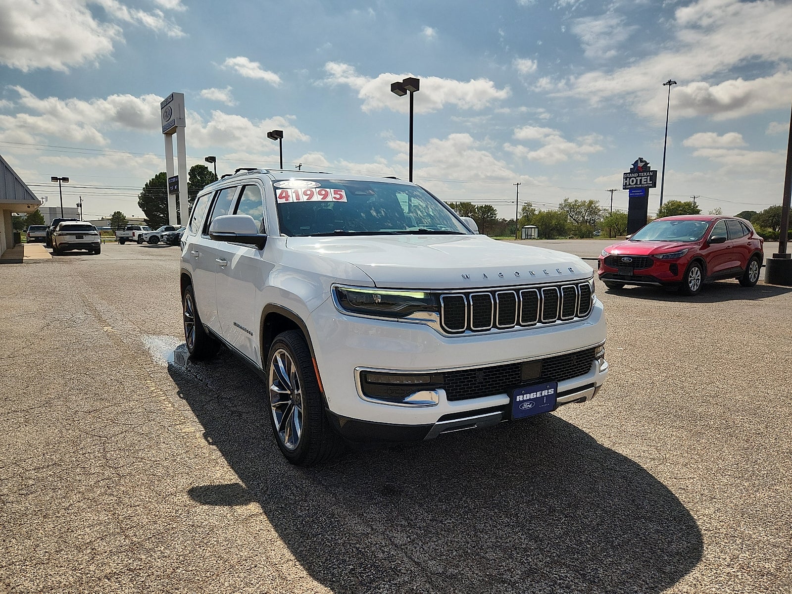 2022 Jeep Wagoneer