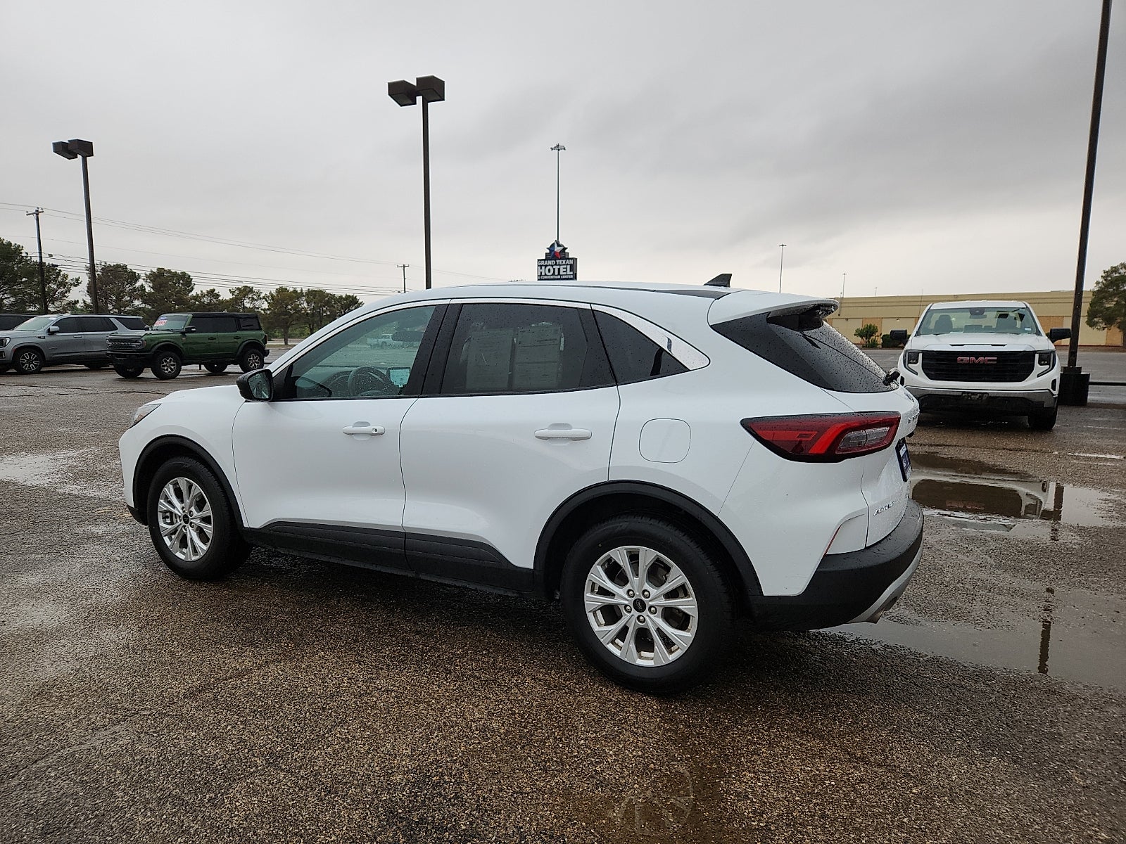 2024 Ford Escape Active