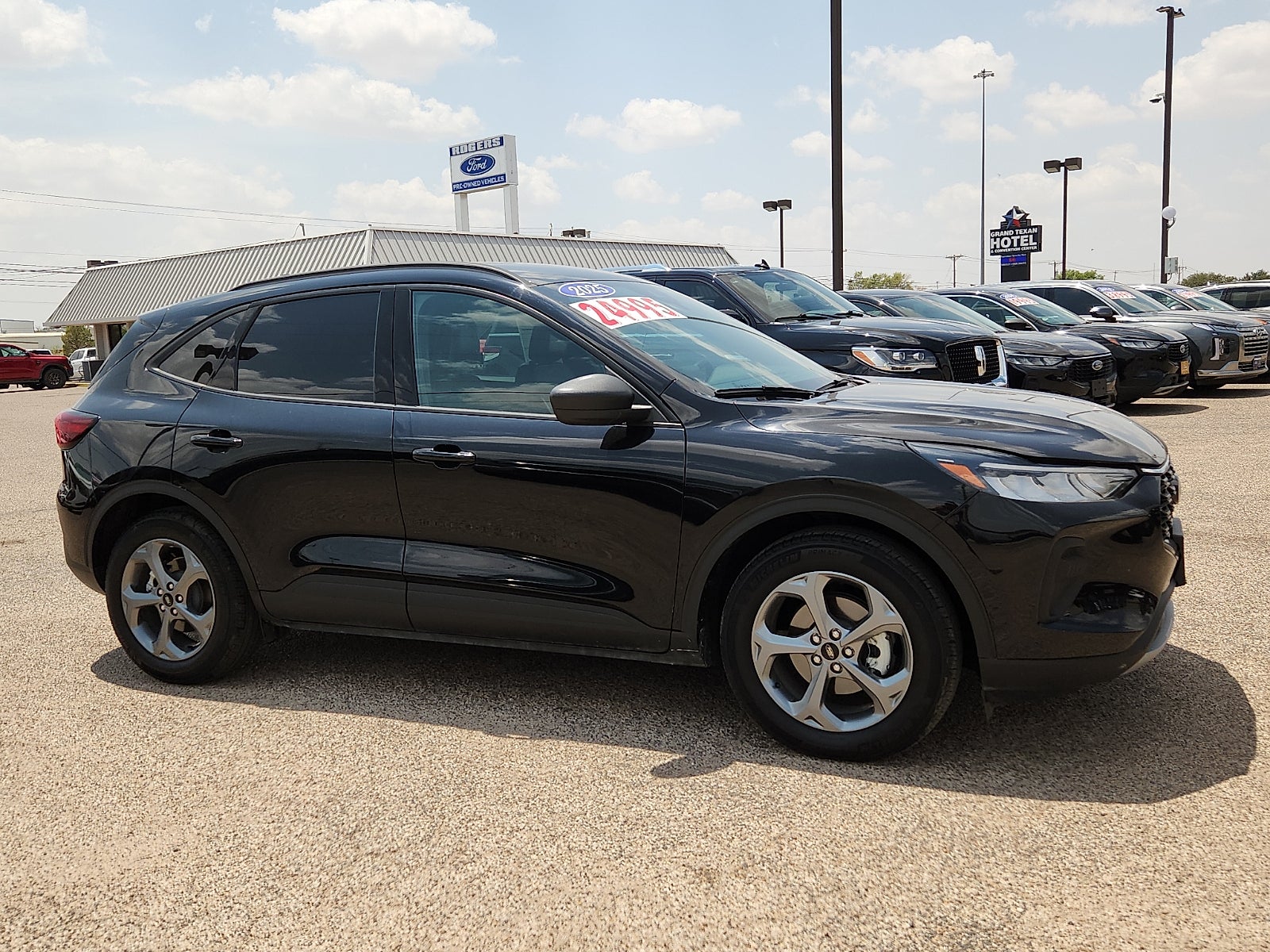 2025 Ford Escape ST-Line