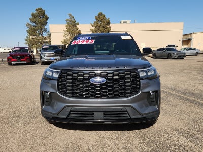 2025 Ford Explorer ST-Line