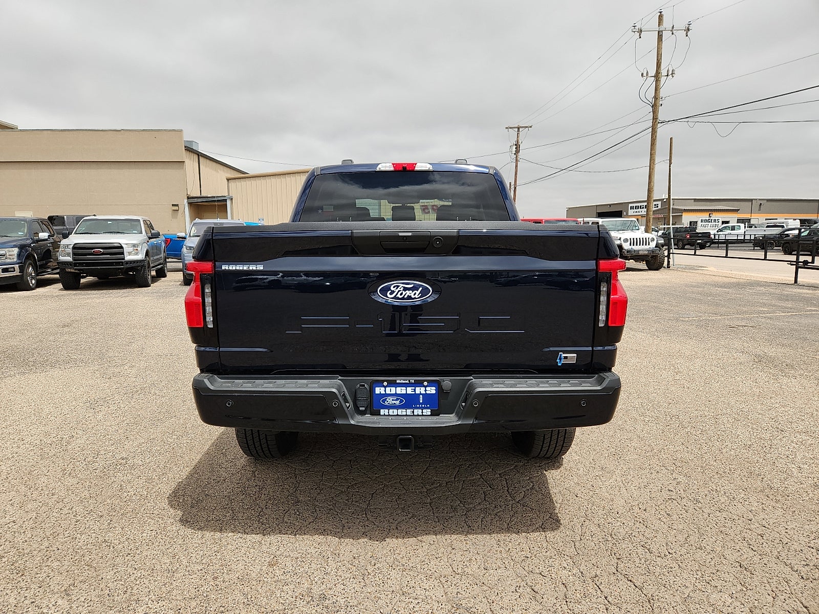 2025 Ford F-150 Lightning Flash