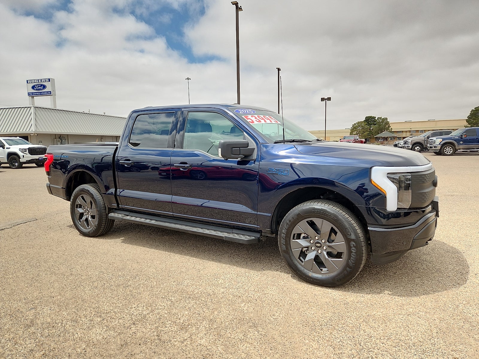2025 Ford F-150 Lightning Flash