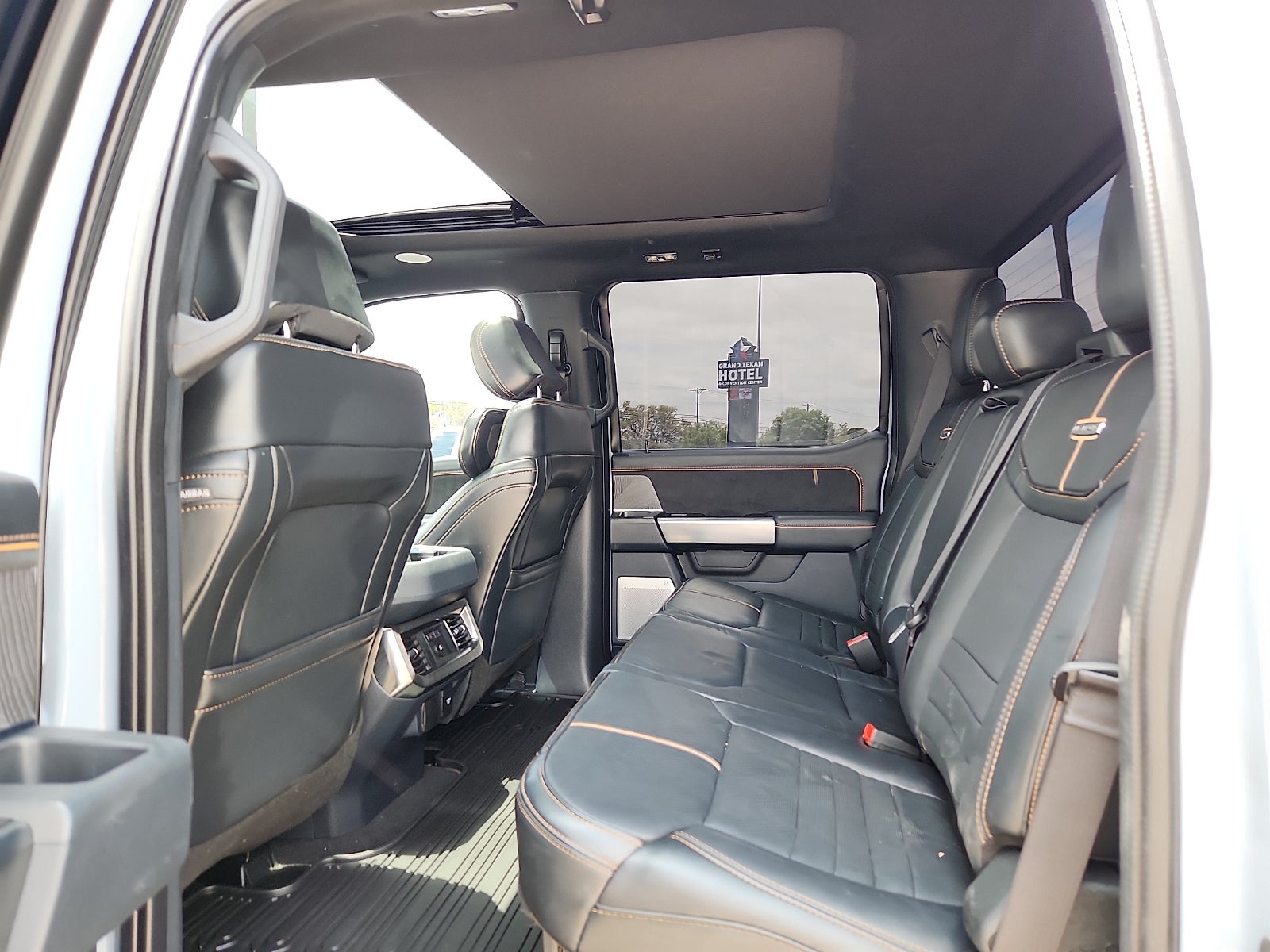 2024 Ford Super Duty F-250 SRW Platinum