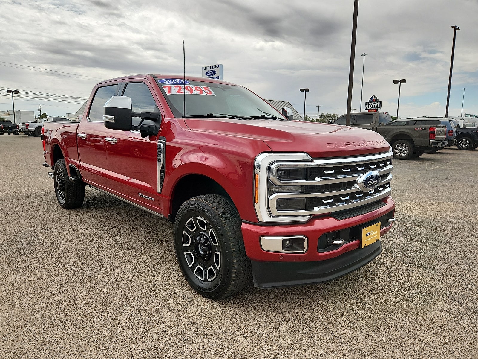 2023 Ford F-250 Platinum 4x4 Crew Cab 8' Box's photo