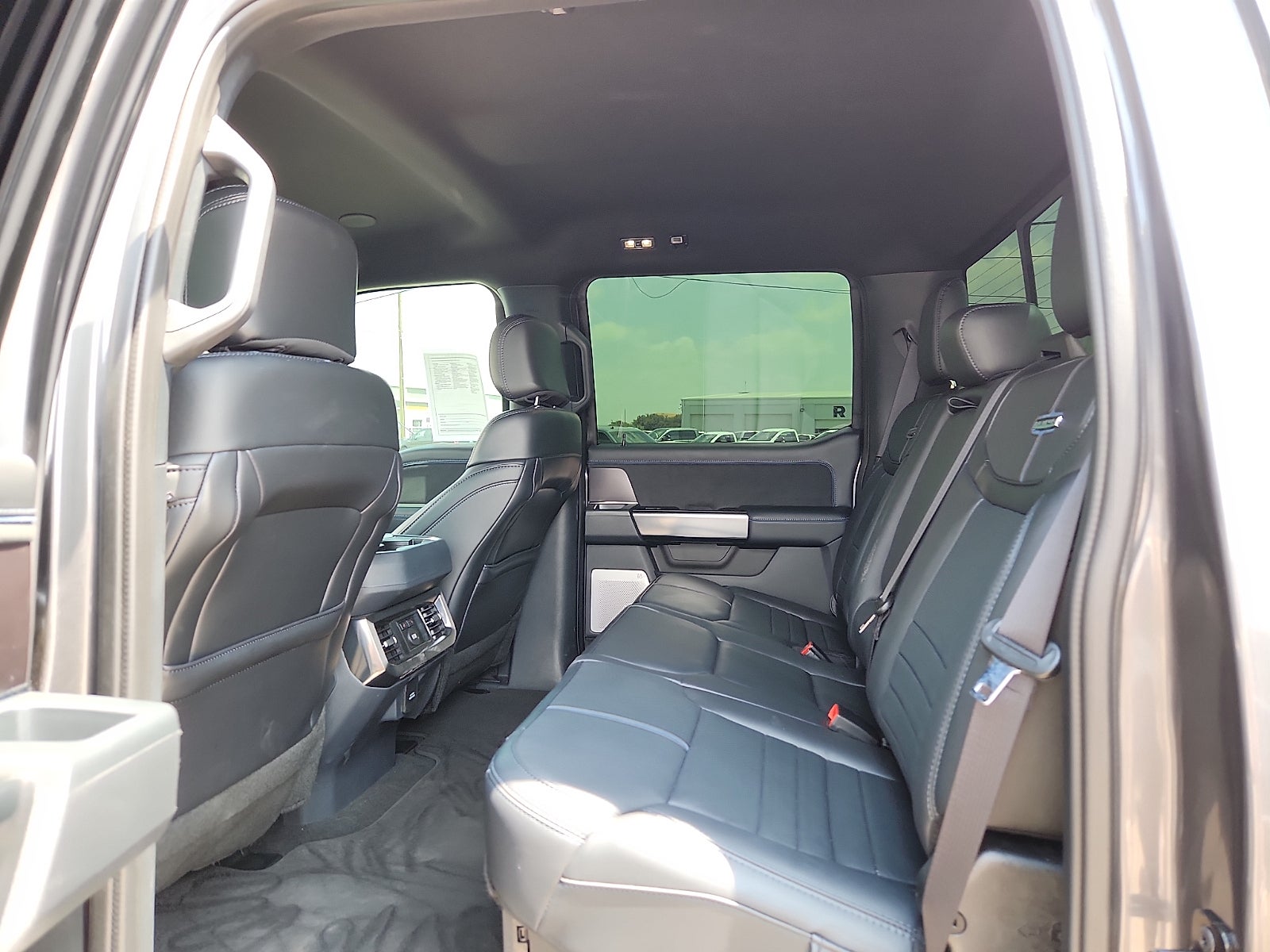 2026 Ford Super Duty F-250 SRW Platinum