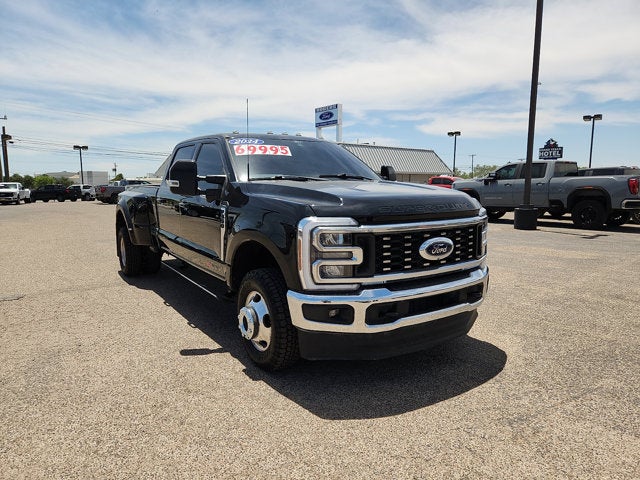 2024 Ford Super Duty F-350 DRW LARIAT