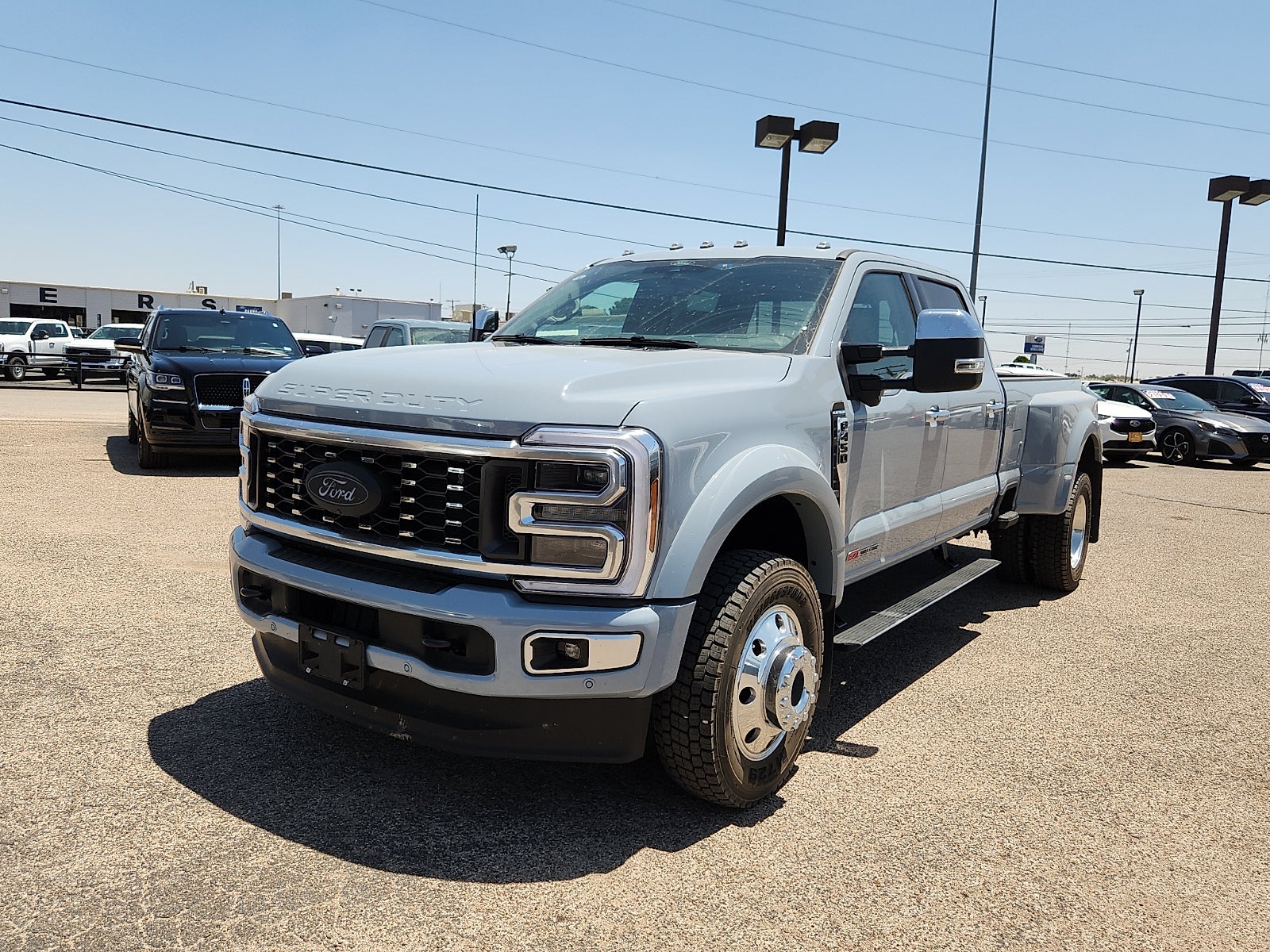 2026 Ford Super Duty F-450 DRW Platinum