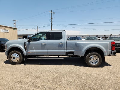 2026 Ford Super Duty F-450 DRW Platinum
