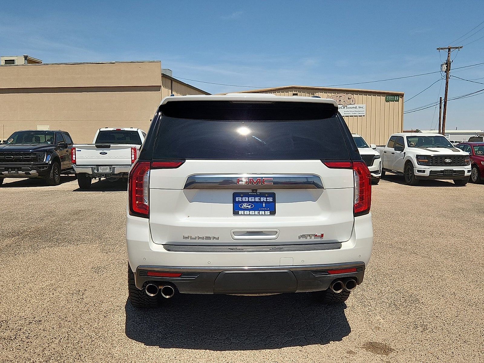 2024 GMC Yukon AT4