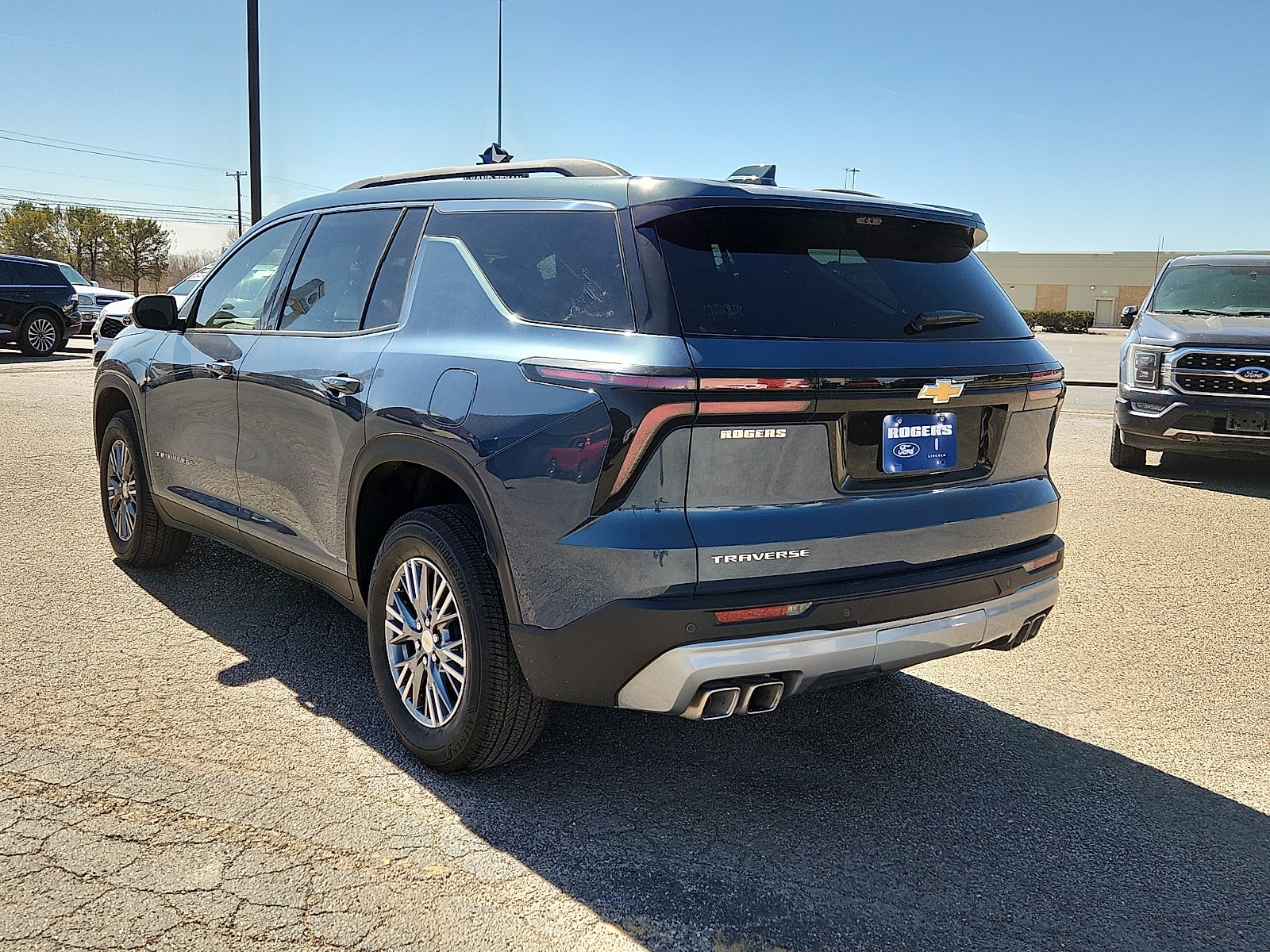 2026 Chevrolet Traverse FWD LT