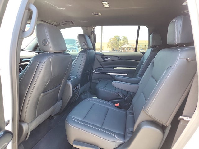 2025 Chevrolet Traverse FWD LT