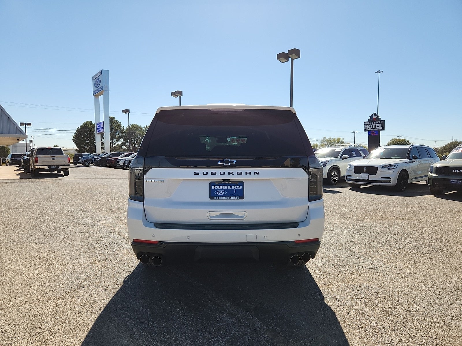 2025 Chevrolet Suburban Z71