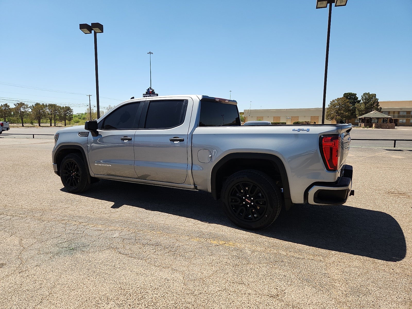 2024 GMC Sierra 1500 Pro