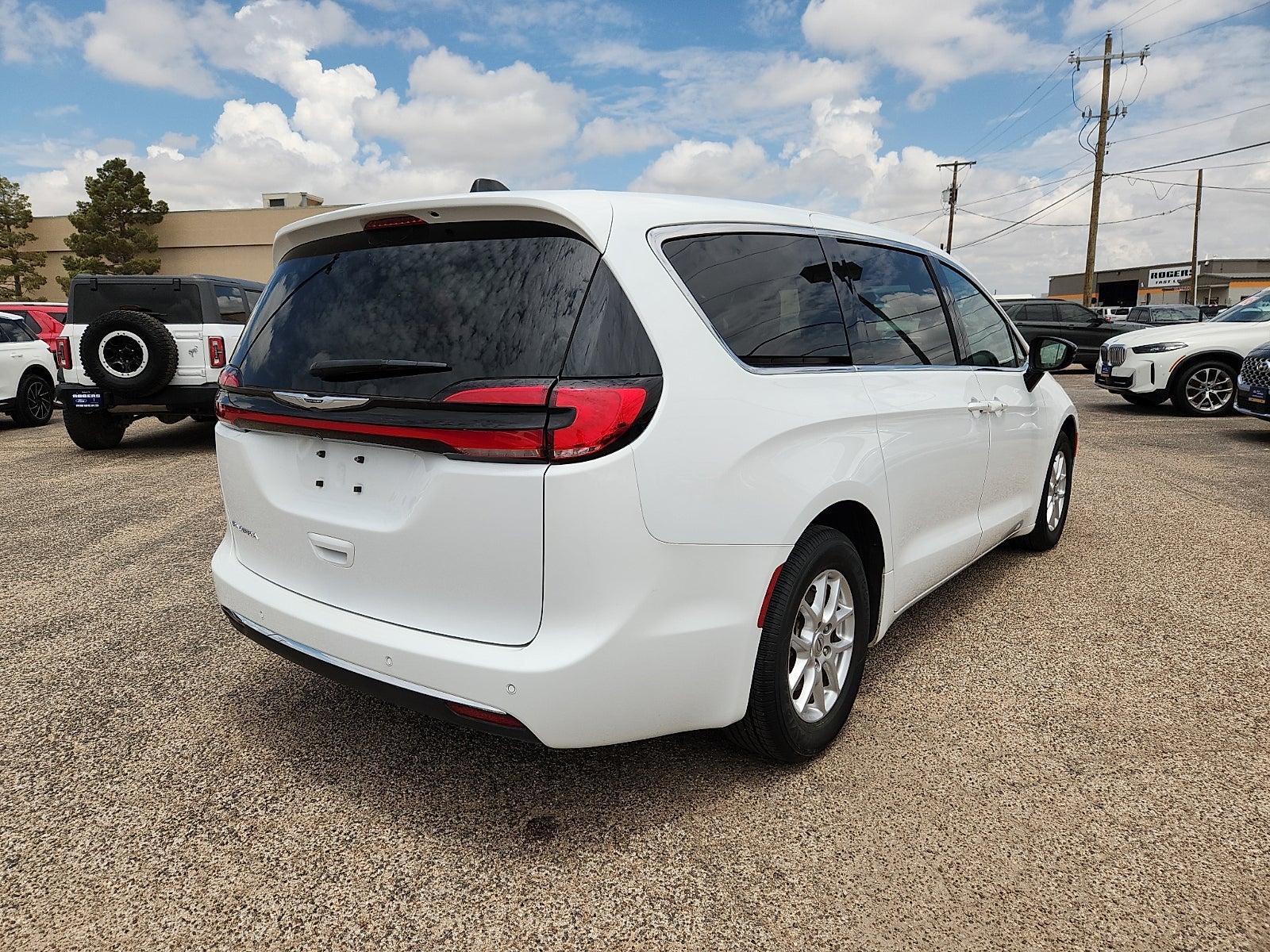 2024 Chrysler Pacifica Touring