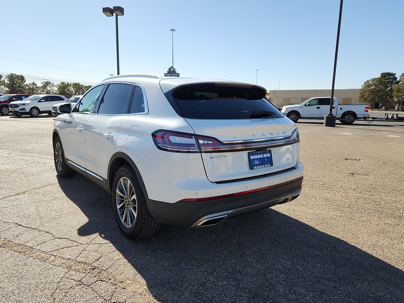 2023 Lincoln Nautilus Standard