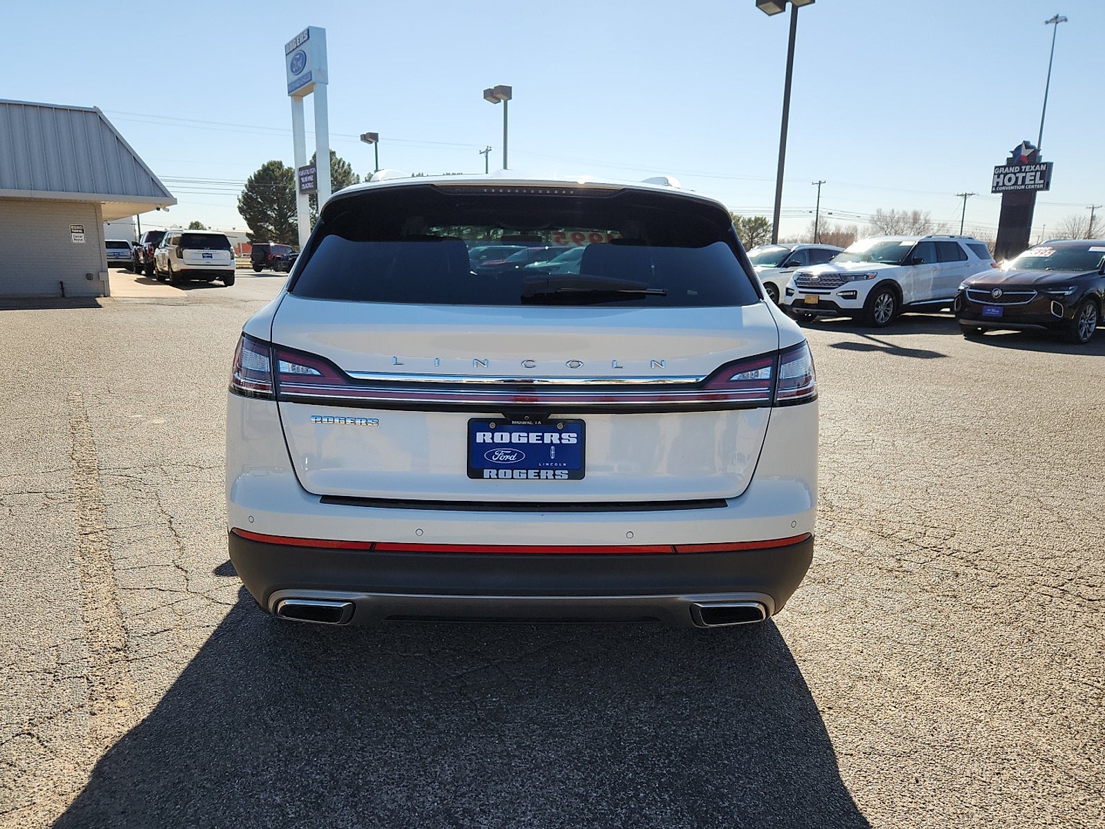 2023 Lincoln Nautilus Standard