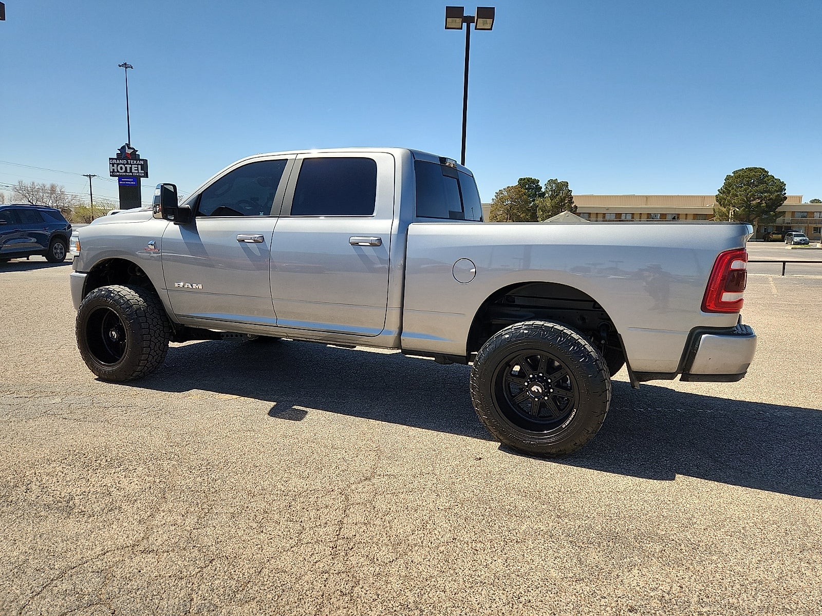 2024 RAM 2500 Laramie