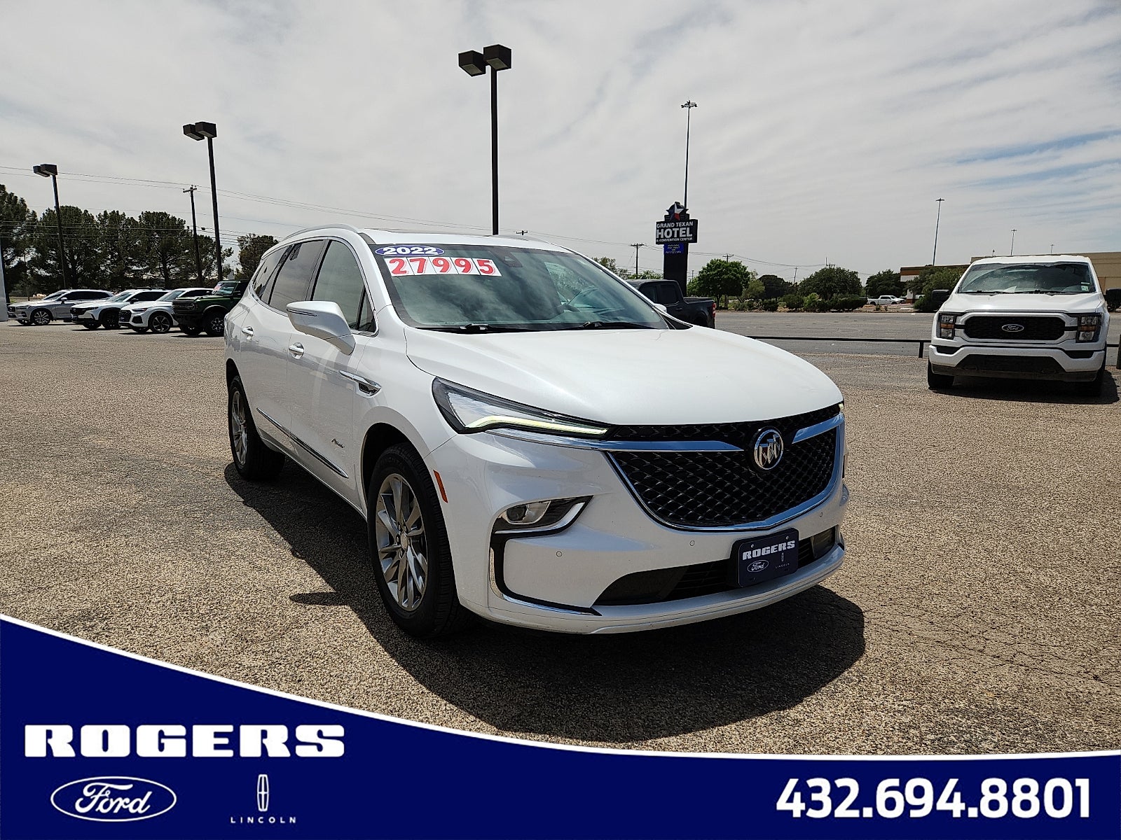 2022 Buick Enclave Avenir's photo
