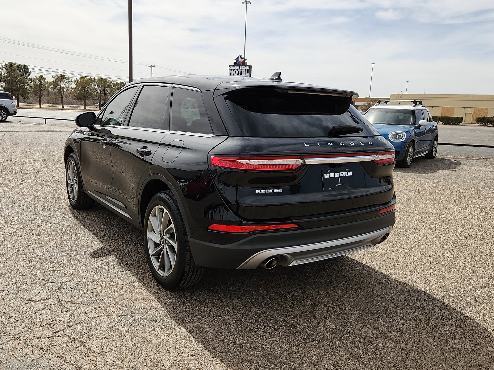 2023 Lincoln Corsair Standard