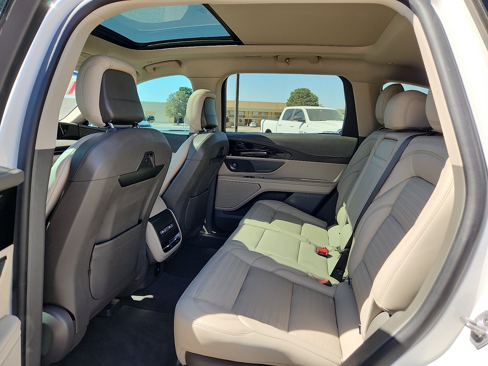 2025 Lincoln Nautilus Reserve