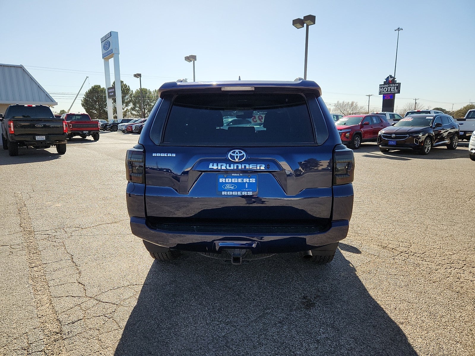 2023 Toyota 4Runner SR5