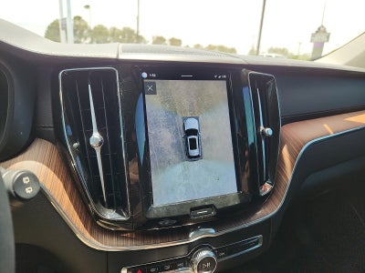 2023 Volvo XC60 Ultimate Bright Theme