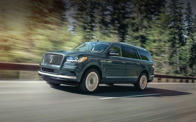 2023 Lincoln Navigator Power and Performance