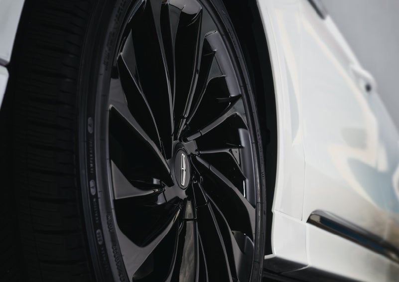 The wheel of the available Jet Appearance package is shown | Rogers Lincoln in Midland TX