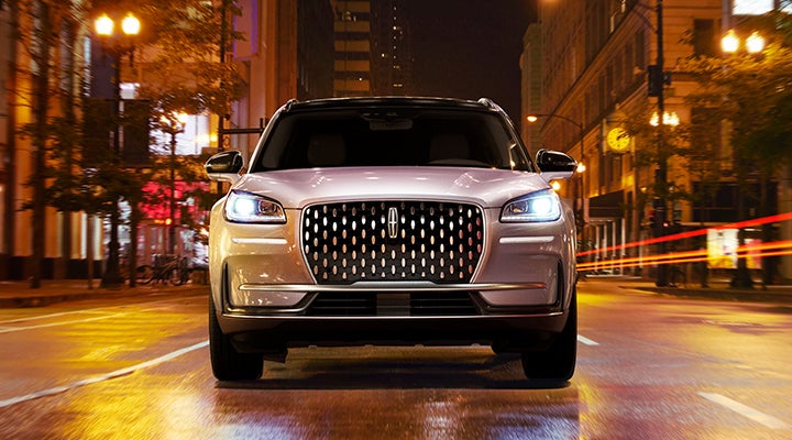 The striking grille of a 2024 Lincoln Corsair® SUV is shown. | Rogers Lincoln in Midland TX